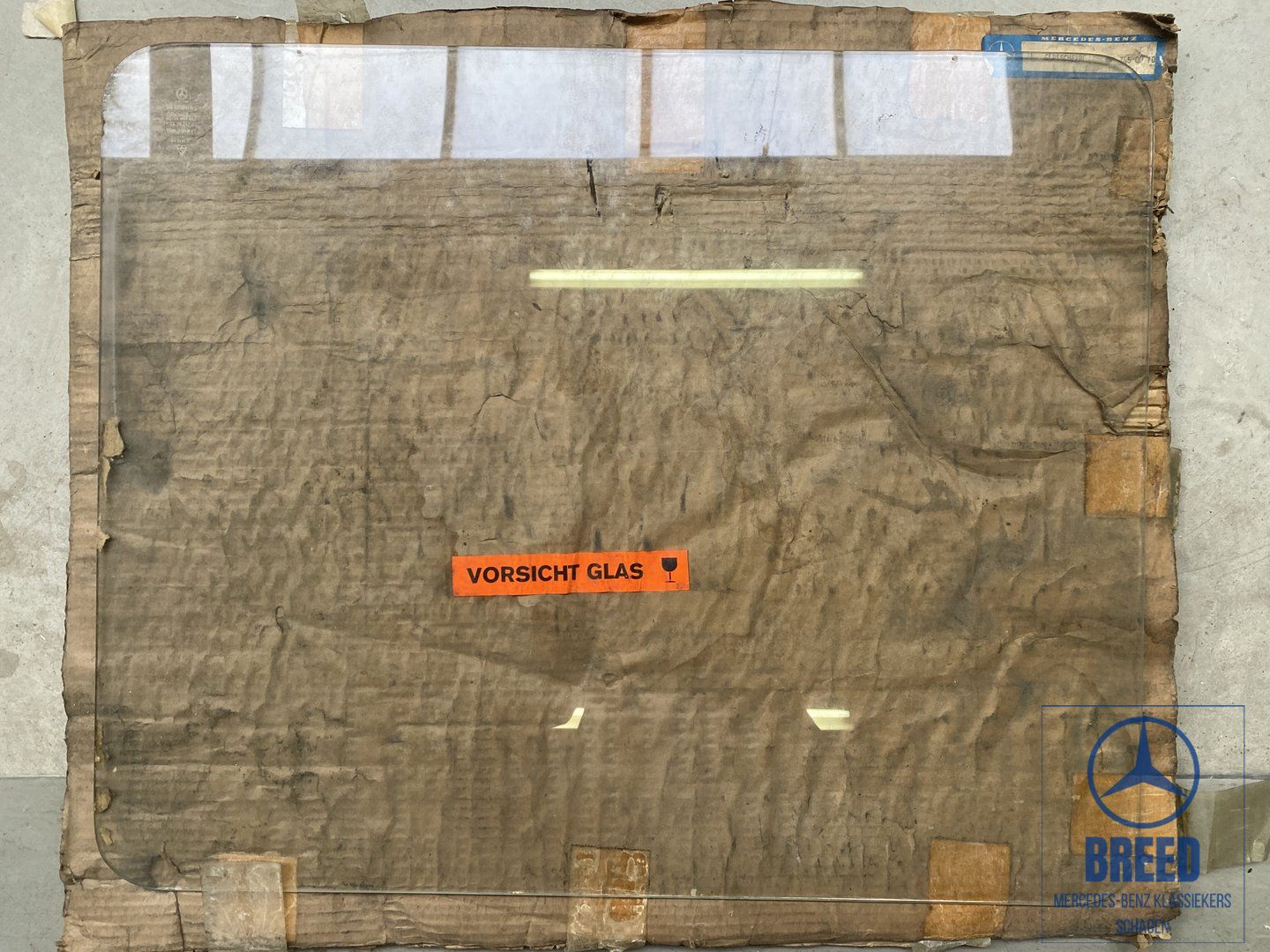 NEW NOS rear door window for Mercedes-Benz W601 W602 W611 T1 TN door window single usado en Menorca