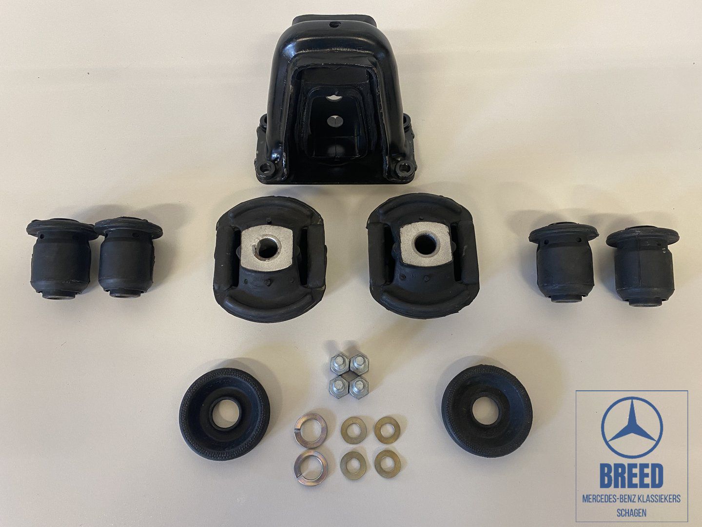 Repair kit rear subframe bushing and mounting for Mercedes-Benz W123 C123 S123 rubber subframe usado en Menorca