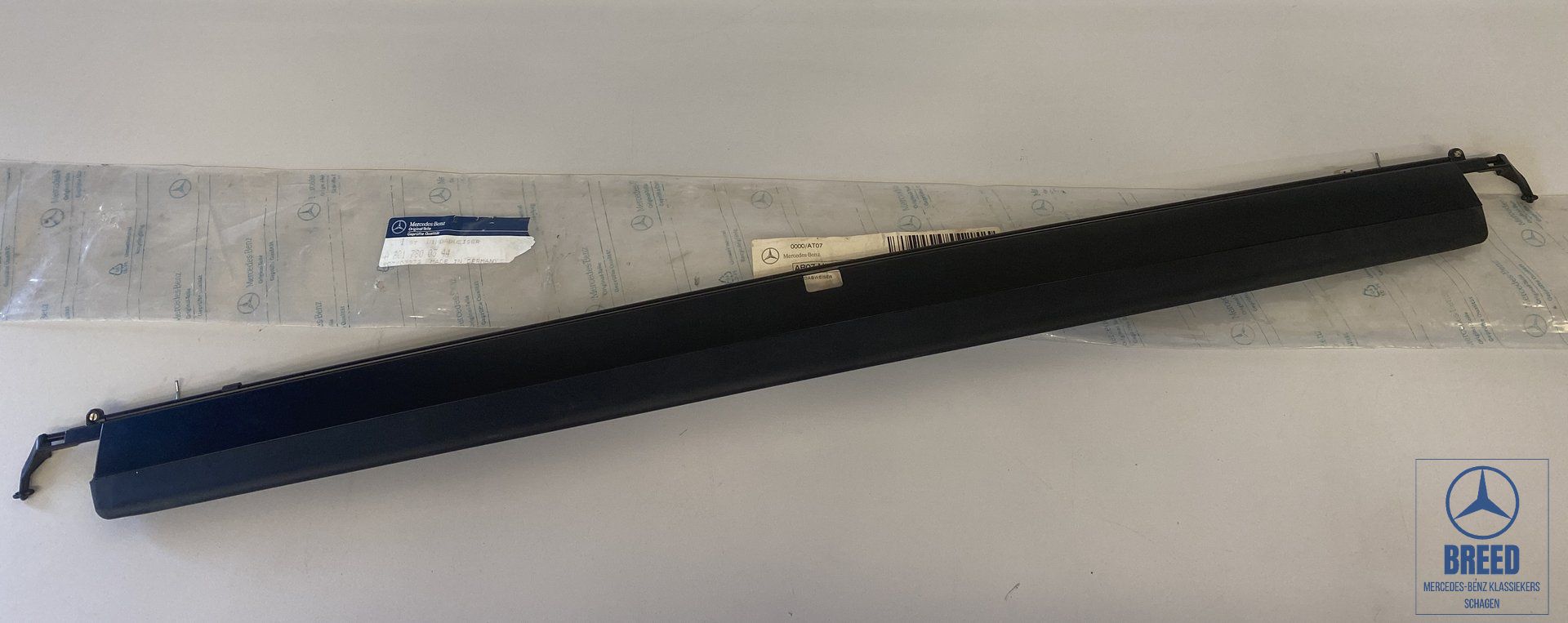 NEW NOS wind deflector for Mercedes-Benz W124 W201 sliding roof usado en Menorca
