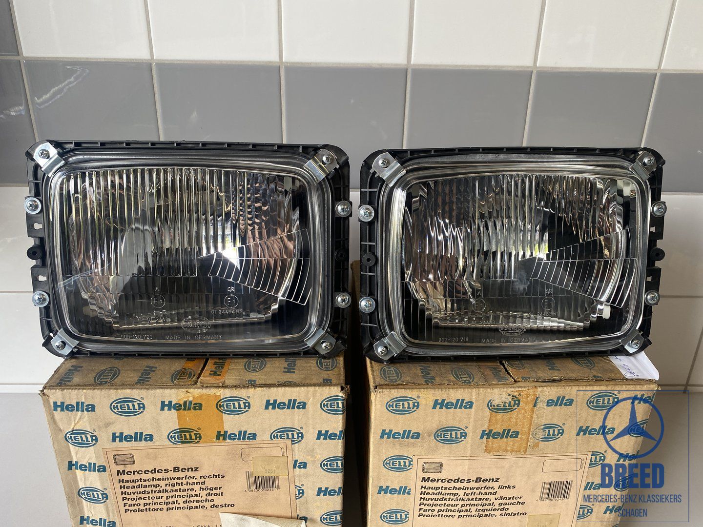NEW NOS headlight L+R Hella for Mercedes-Benz W601 W602 W611 T1 TN headlight left and right usado en Menorca