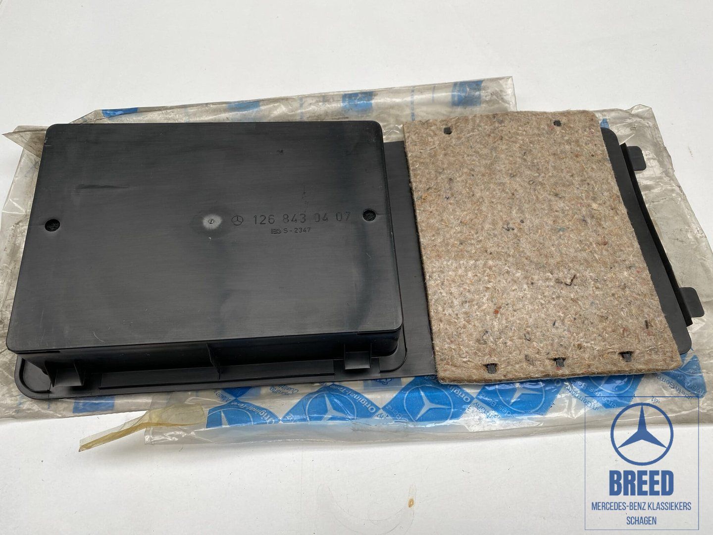 NOS opbergvak hoedenplank rechts voor Mercedes-Benz W126 rear shelf roll cover usado en Menorca foto 2