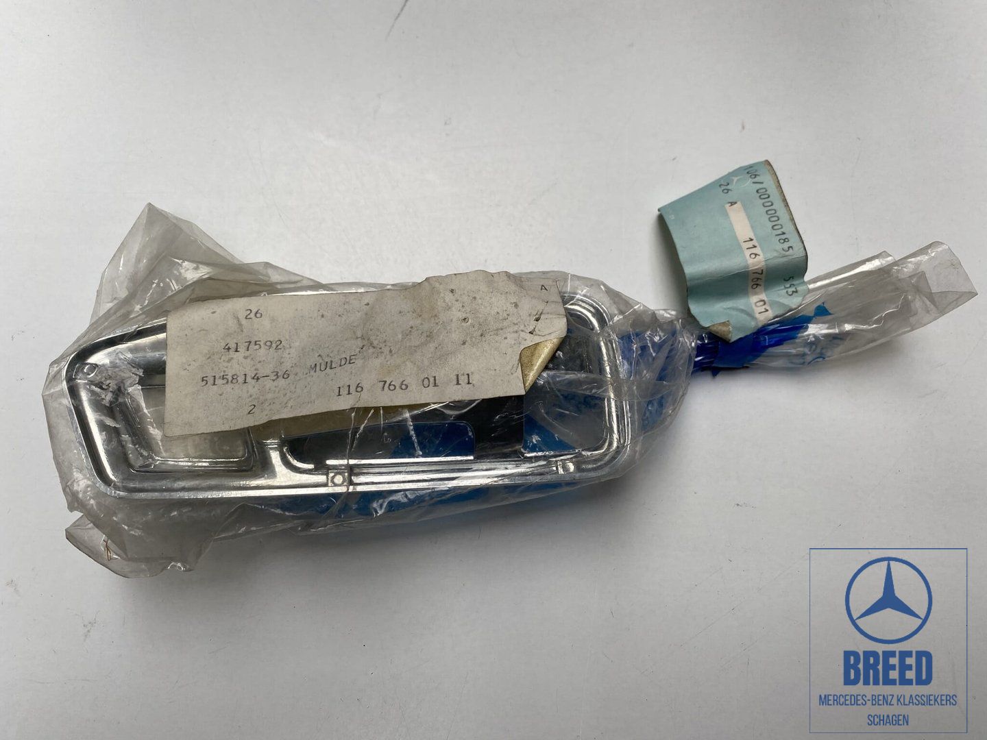 NOS rozet deuropener links voor Mercedes-Benz W116 door upholstery door panel single usado en Menorca foto 2