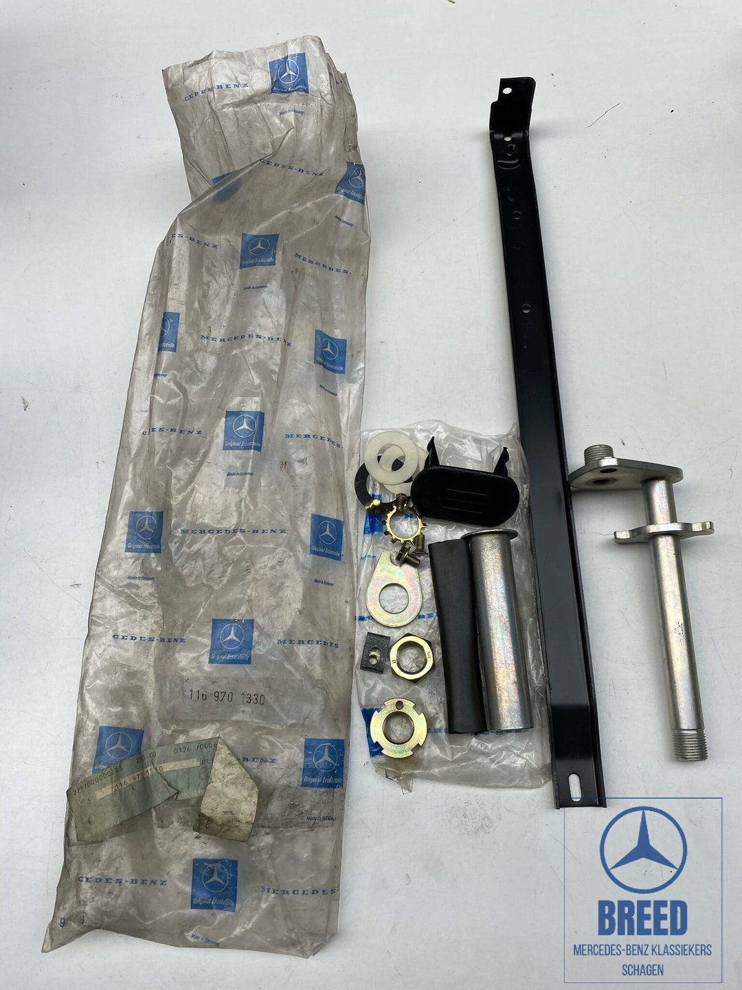 NOS montageset middenarmsteun voor Mercedes-Benz W116 arm rest usado en Menorca