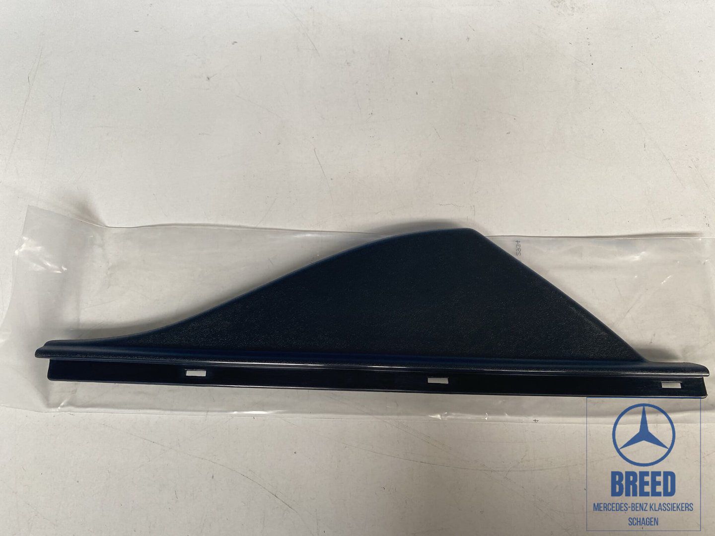 NEW NOS cover B-pillar right side black for Mercedes-Benz W124 cabriolet A124 pillar trim usado en Menorca