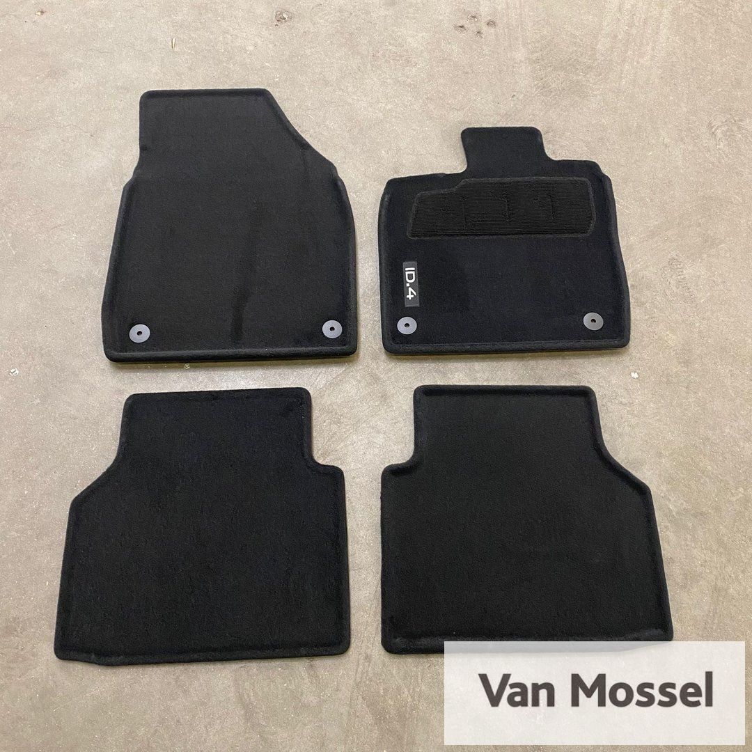VW ID.4 Mattenset car mats complete usado en Menorca