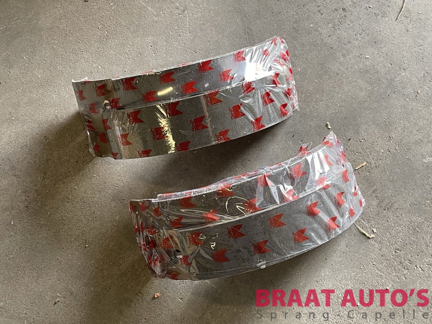 SET REMSCHOENEN - LANDWIND X6/NEW VISION brake shoe set usado en Menorca