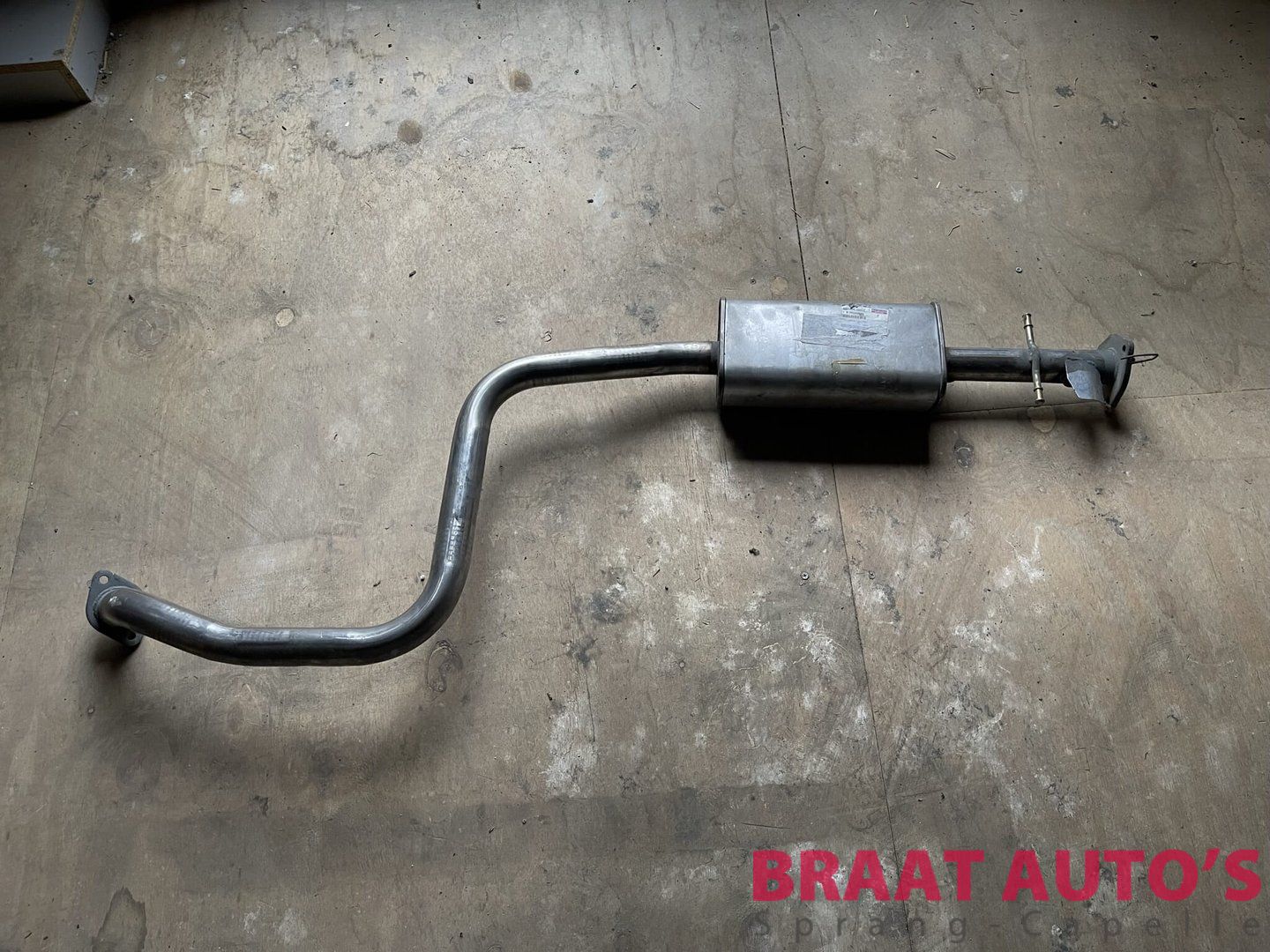 MIDDENDEMPER - DAEWOO/CHEVROLET TACUMA muffler middle muffler usado en Menorca