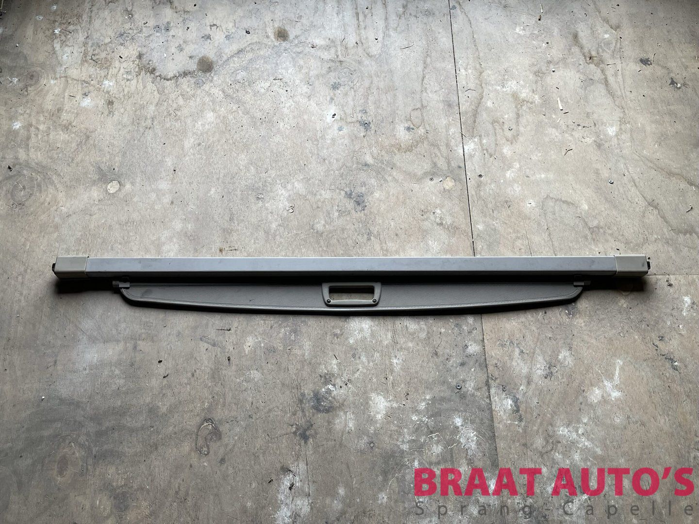 ROLHOES - LANDWIND CV9 rear shelf roll cover usado en Menorca