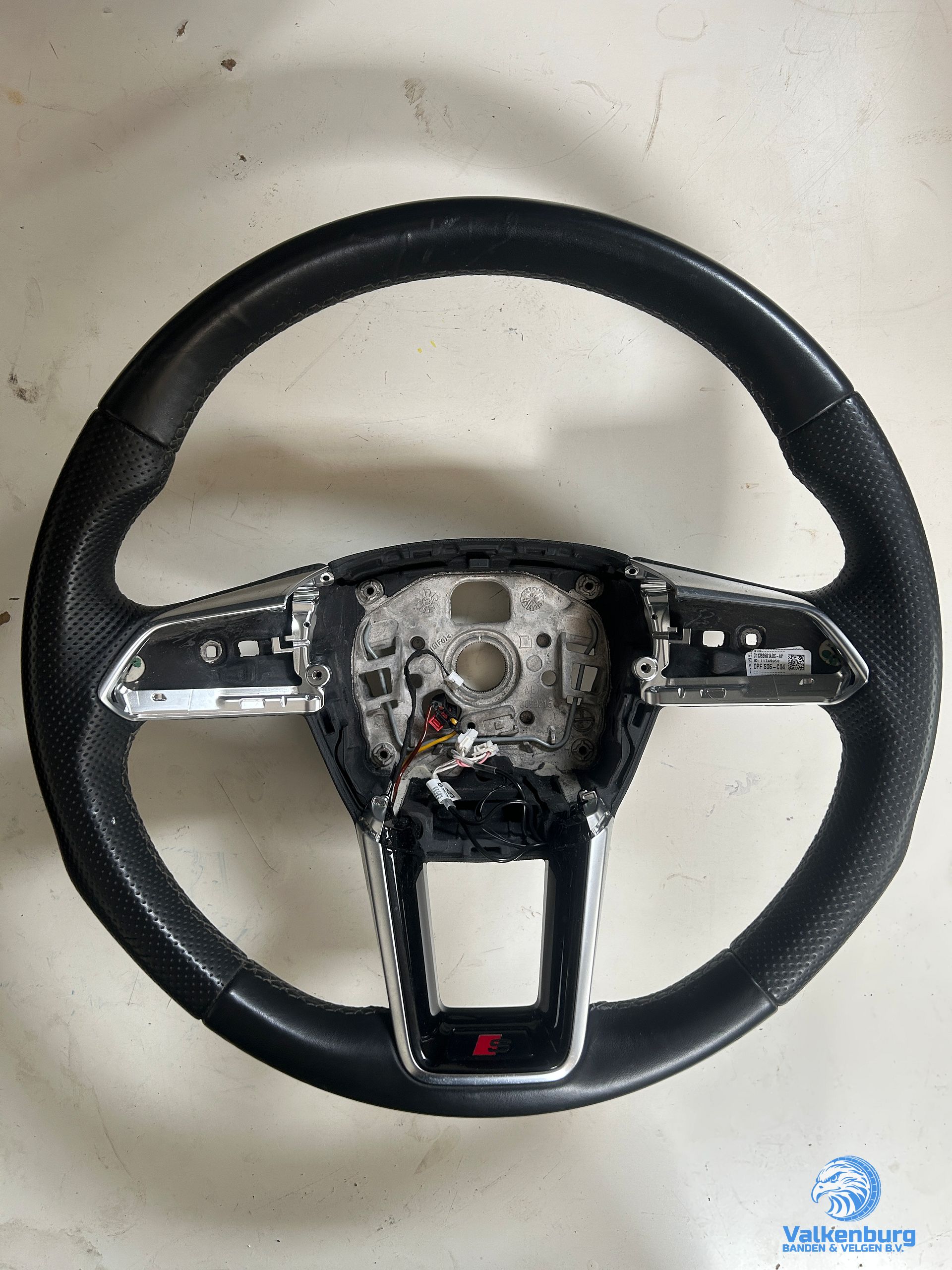 originalinal Audi A6 A7 4K C8 S Line Stuur S6 S7 4K C8 leder geperforeerd stuurwiel stuurbediening flippers steering wheel usado en Menorca