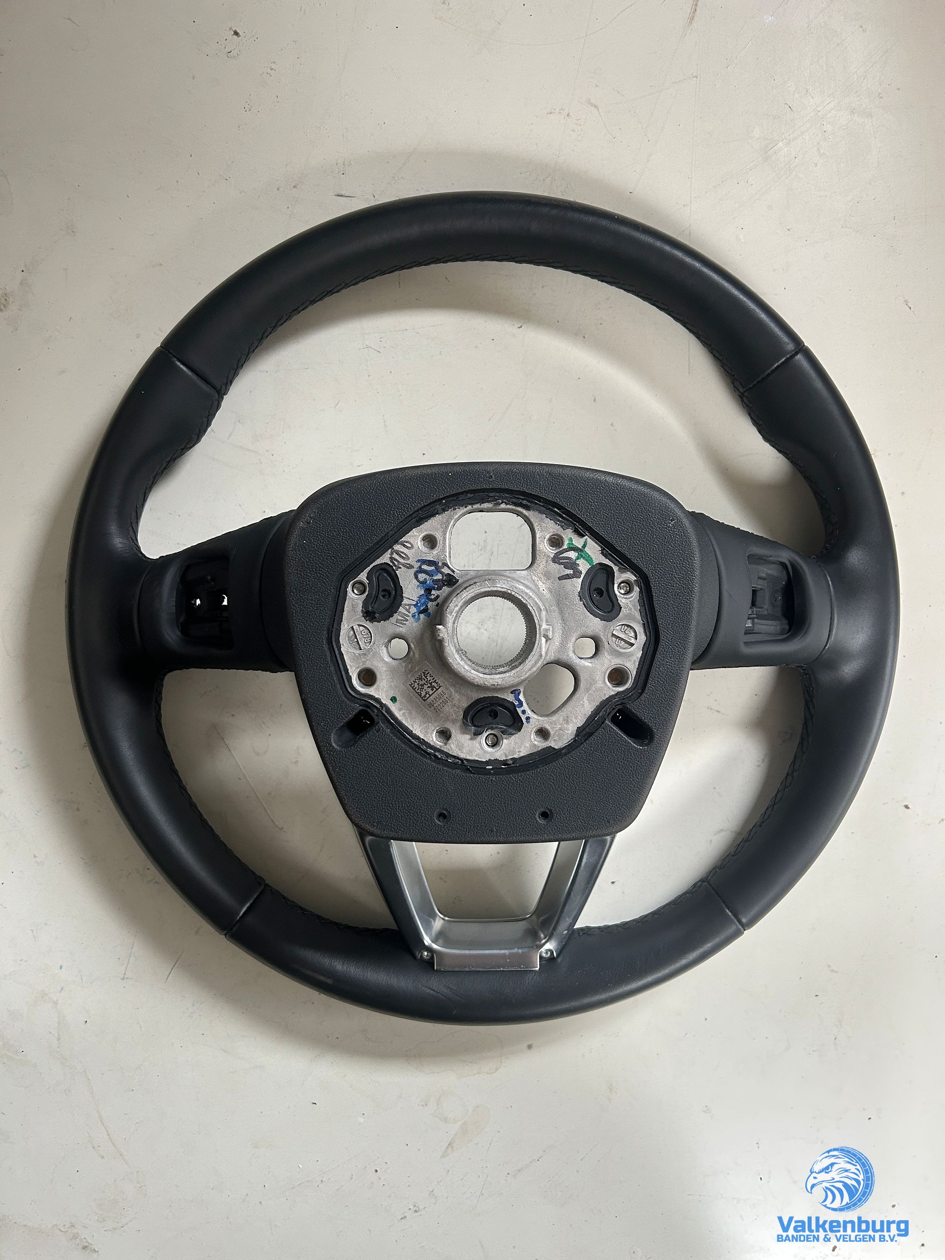 originalinal Audi A4 S4 Q4 Q5 Q7 Q8 leder stuurwiel stuurbediening flippers steering wheel usado en Menorca foto 2