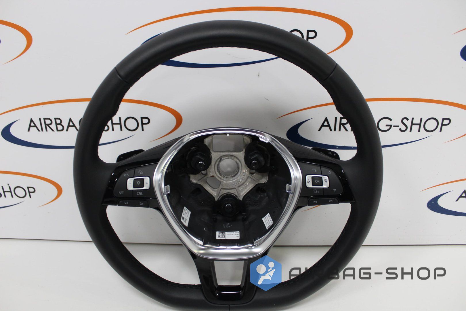 VOLKSWAGEN BEETLE MULTIFUNCTIONEEL STUUR nuevo! 5C0419091BT steering wheel usado en Menorca
