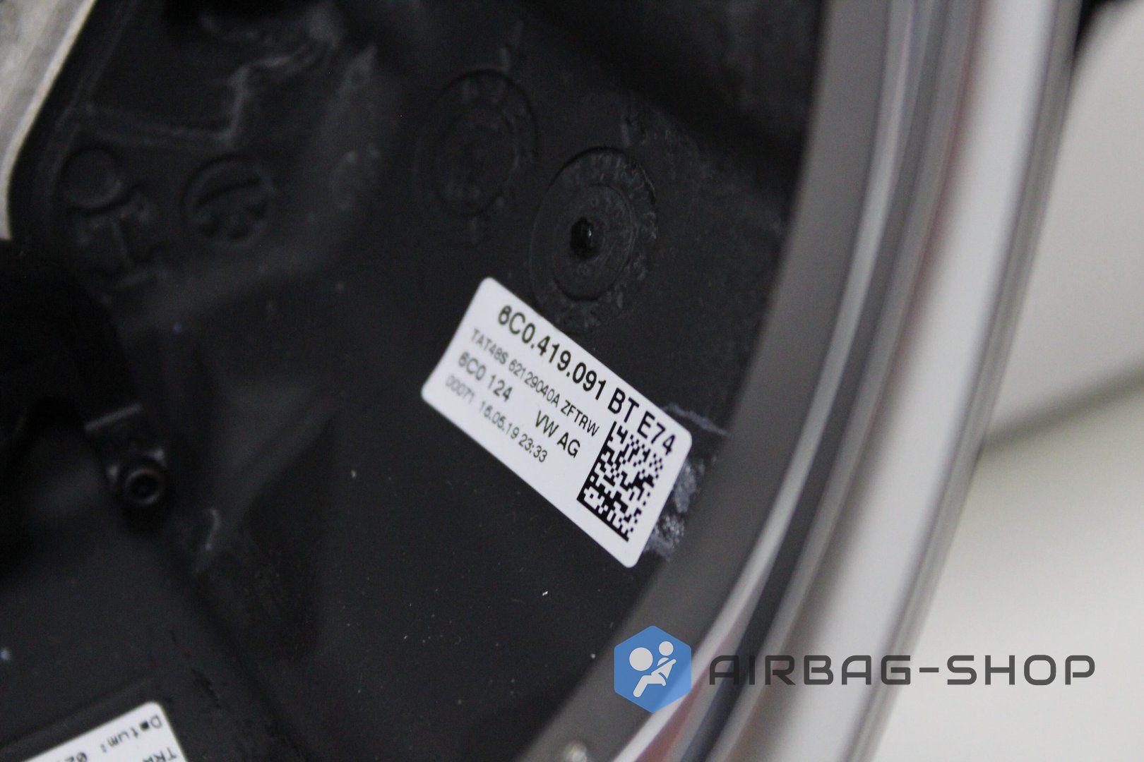 VOLKSWAGEN BEETLE MULTIFUNCTIONEEL STUUR nuevo! 5C0419091BT steering wheel usado en Menorca foto 3