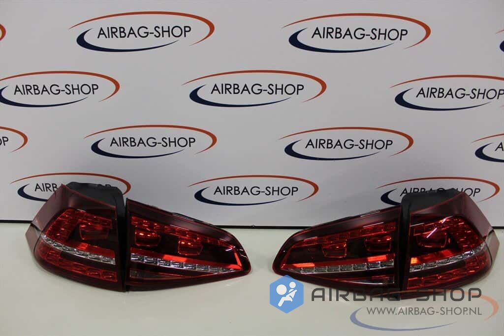 originalinal Volkswagen Golf 7 LED Achterlichten incl. Montage tail light left and right usado en Menorca