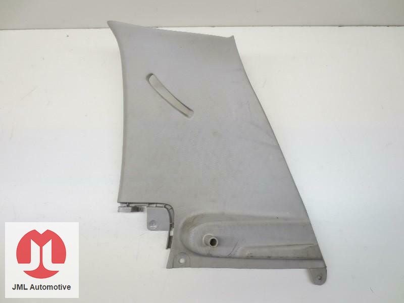 HOEDENPLANK STEUN RECHTS C1 107 rear shelf roll cover usado en Menorca
