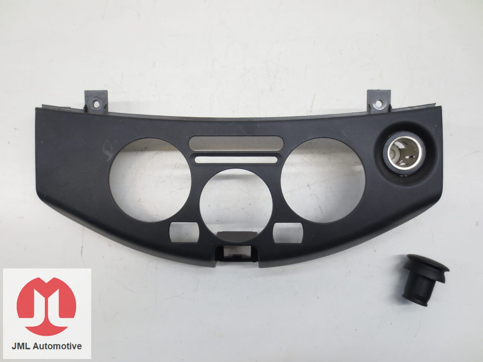 AANSTEKER NISSAN MICRA lighter usado en Menorca