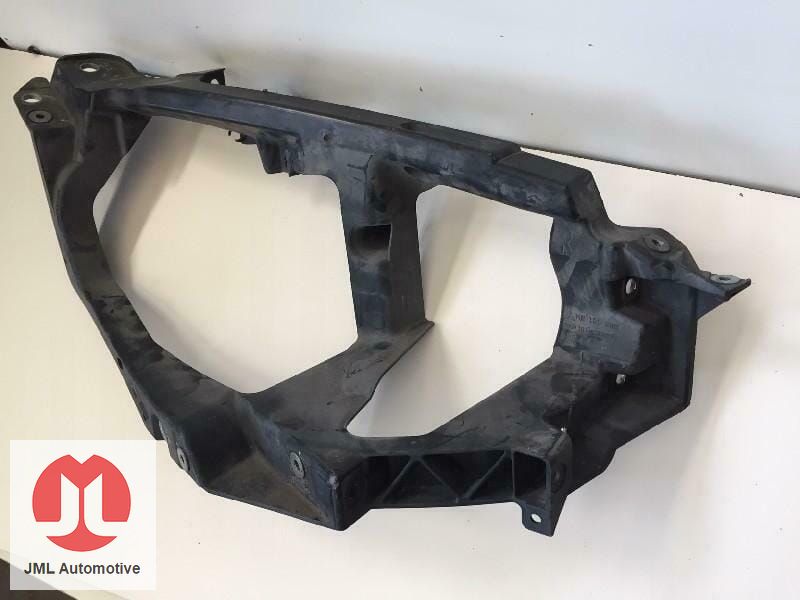 KOPLAMP HOUDER FRAME RECHTS MITSUBISHI COLT headlight frame single usado en Menorca