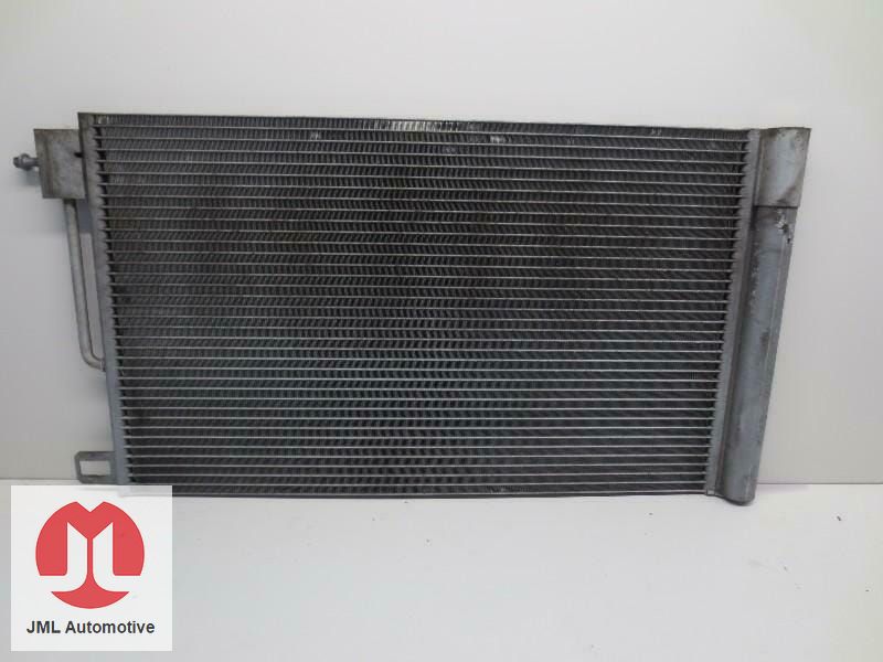 AIRCO CONDENSOR RADIATEUR OPEL CORSA condenser air conditioning radiator usado en Menorca