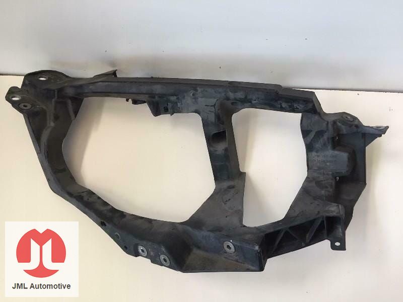 KOPLAMP HOUDER FRAME RECHTS MITSUBISHI COLT headlight frame single usado en Menorca