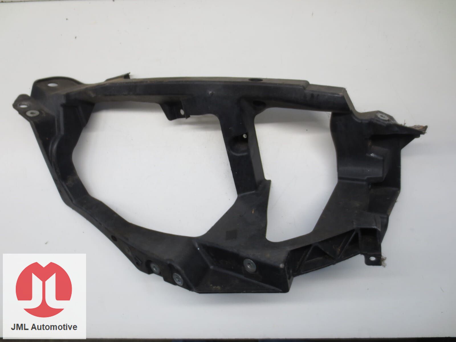 KOPLAMP HOUDER FRAME RECHTS MITSUBISHI COLT headlight frame single usado en Menorca
