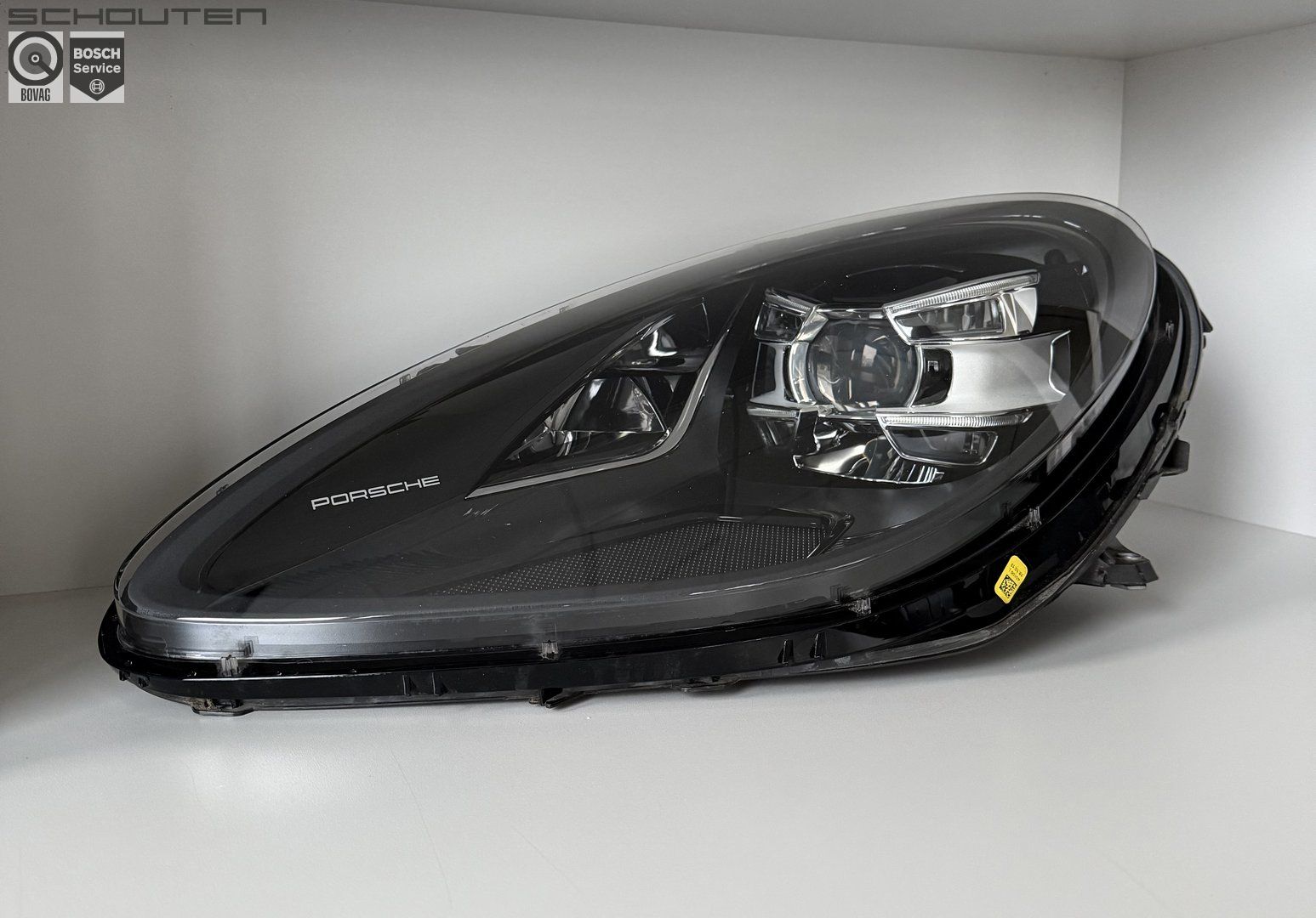 Porsche Macan Koplampen L/R headlight left and right usado en Menorca
