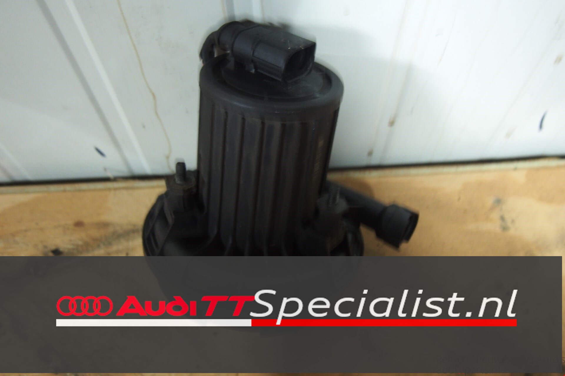 Secundaire luchtpomp Audi TT MK1-8N exhaust gas air pump usado en Menorca