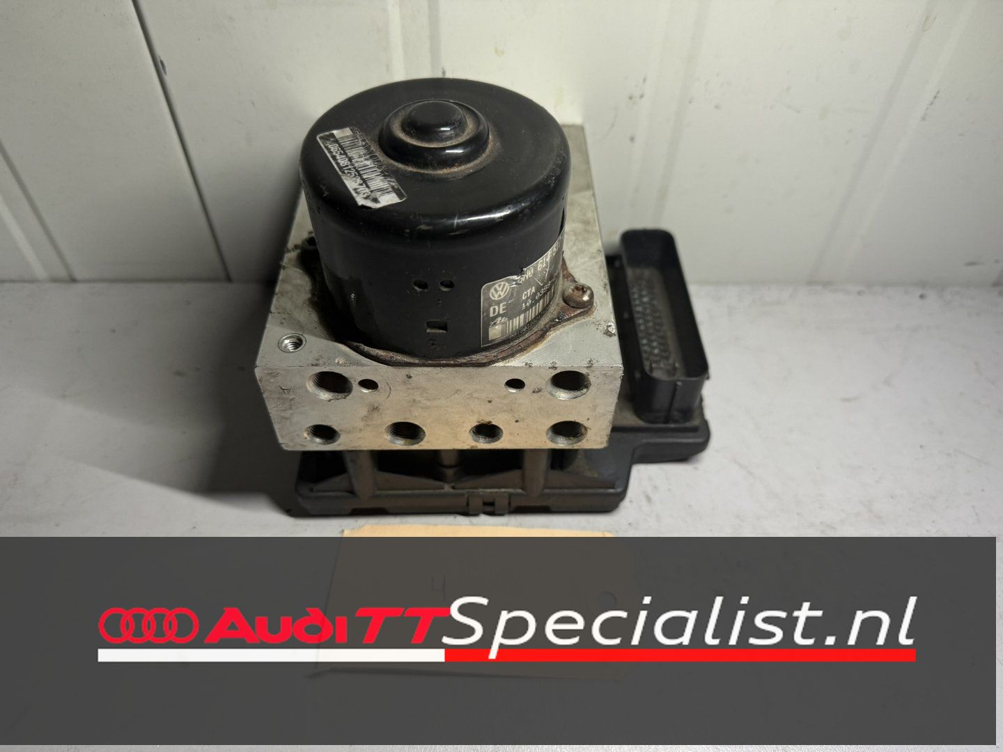 Audi TT Abs pump 8N0907379E Quattro 1998-2006 abs pump usado en Menorca foto 3