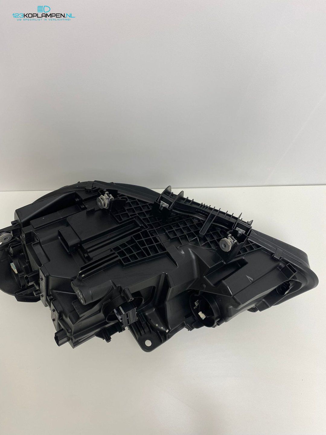 (VR) BMW F45 F46 Facelift Full Led koplamp rechts headlight left and right usado en Menorca foto 5