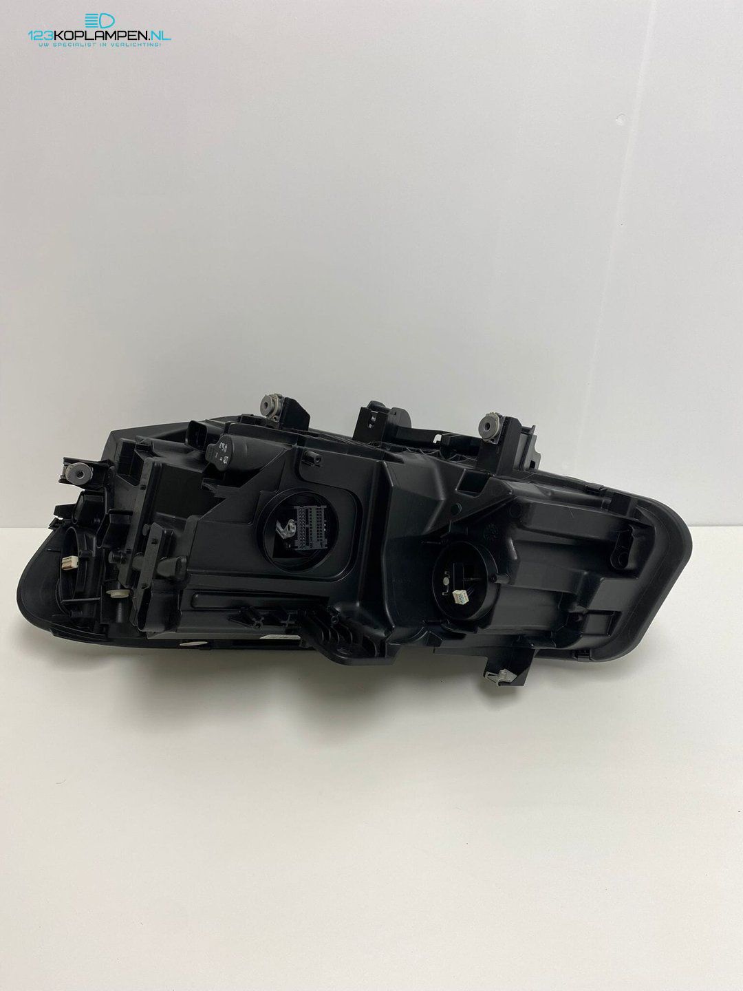 (VR) BMW F45 F46 Facelift Full Led koplamp rechts headlight left and right usado en Menorca foto 6