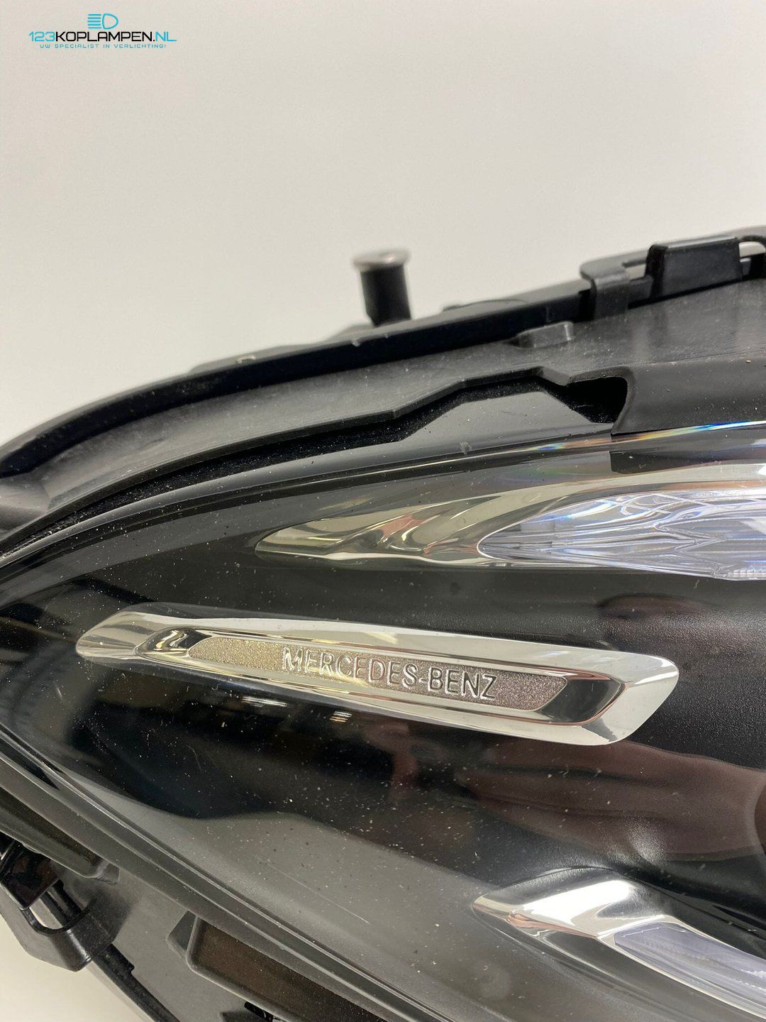 (VR) Mercedes CLA W118 Performance Led koplamp rechts headlight left and right usado en Menorca foto 9