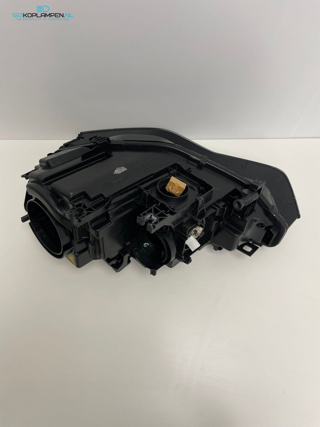 (VR) Audi A5 8T facelift Xenon Led koplamp rechts headlight left and right usado en Menorca foto 5
