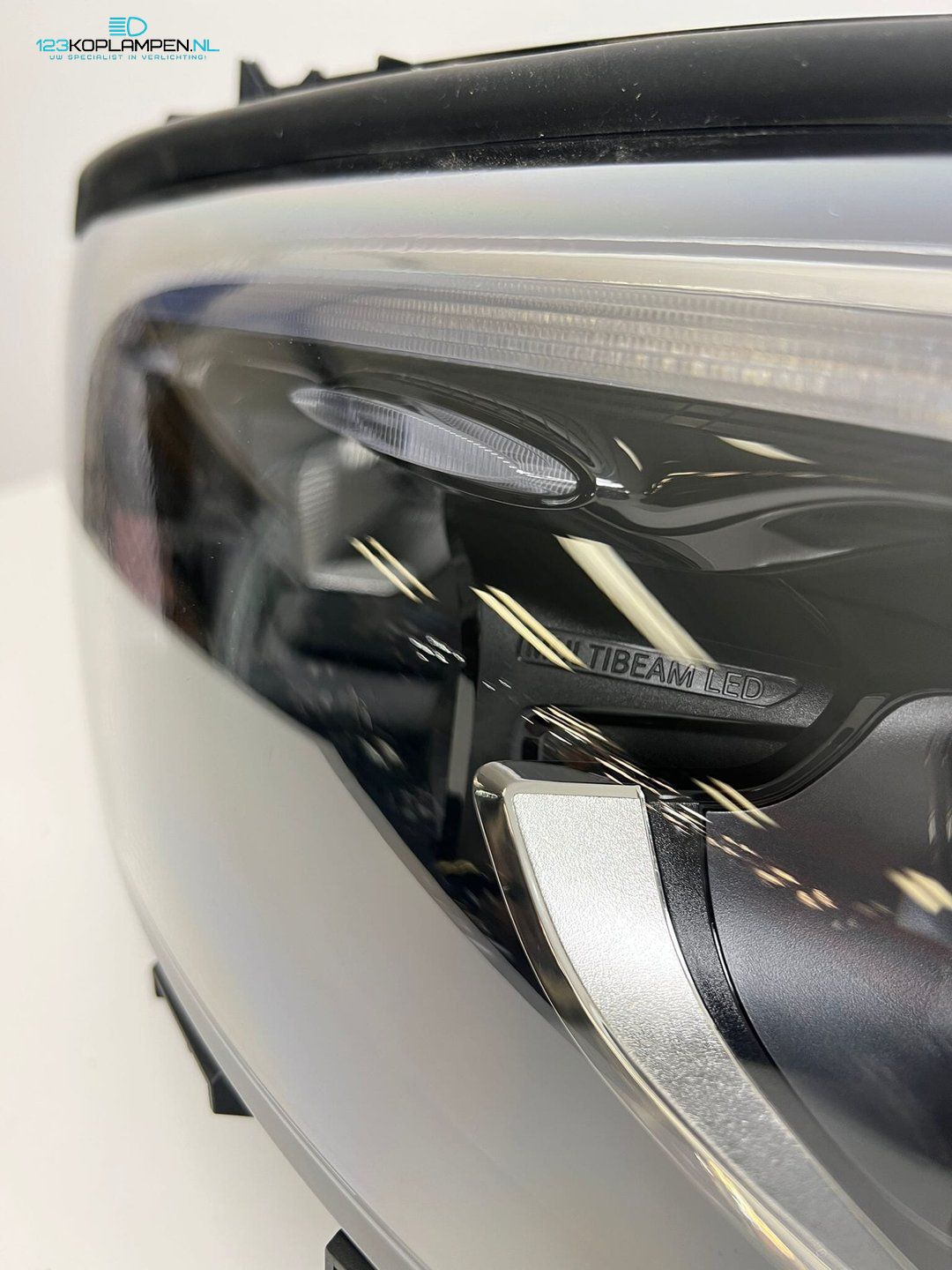 (VR) Mercedes W177 A Clase facelift Multibeam Led koplamp links rechts headlight left and right usado en Menorca foto 7