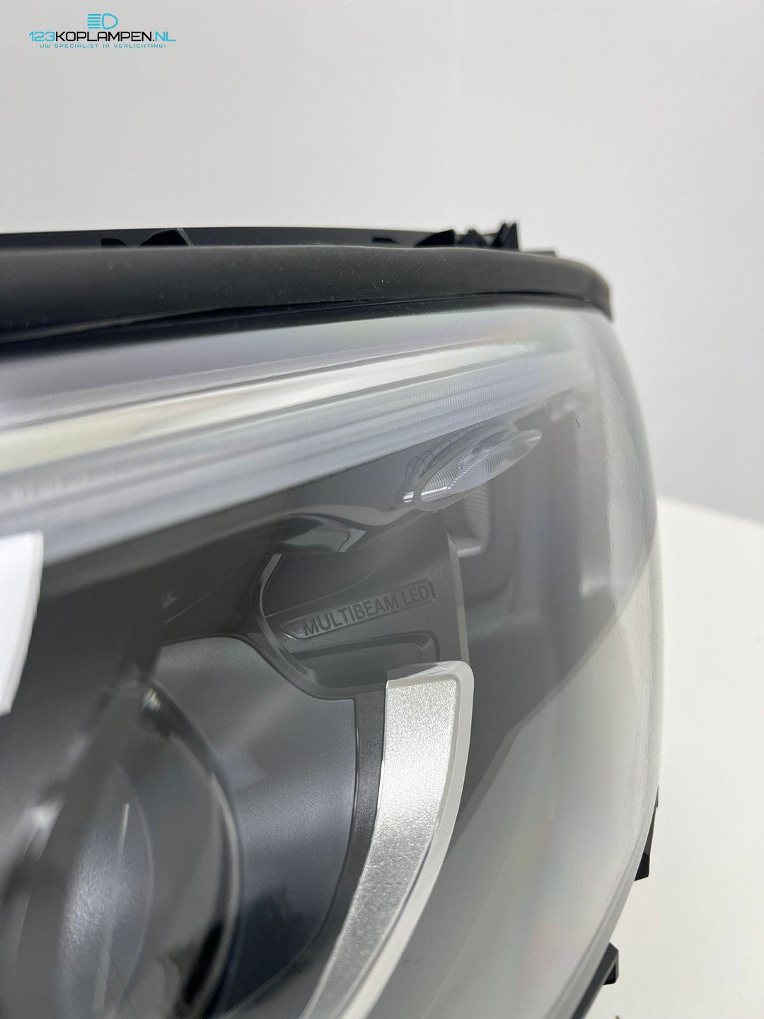 (VR) Mercedes W177 A Clase facelift Multibeam Led koplamp links rechts headlight left and right usado en Menorca foto 15
