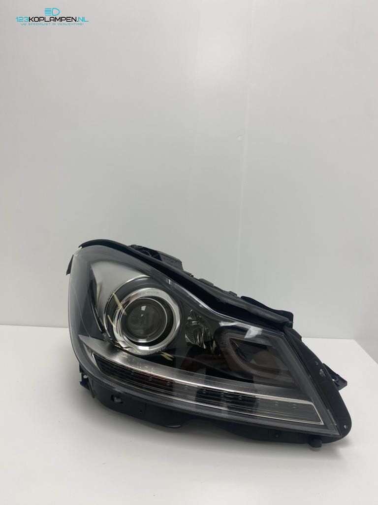 Mercedes C Clase W204 Bi Xenon ILS koplamp rechts headlight left and right usado en Menorca