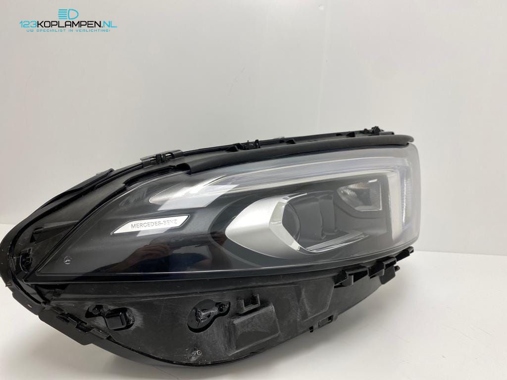 (VR) Mercedes A Clase W177 Multibeam led koplamp rechts headlight left and right usado en Menorca foto 2