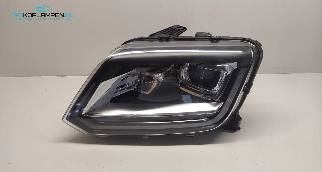 VW Volkswagen Amarok Led 2H1 Xenon koplamp links headlight left and right usado en Menorca