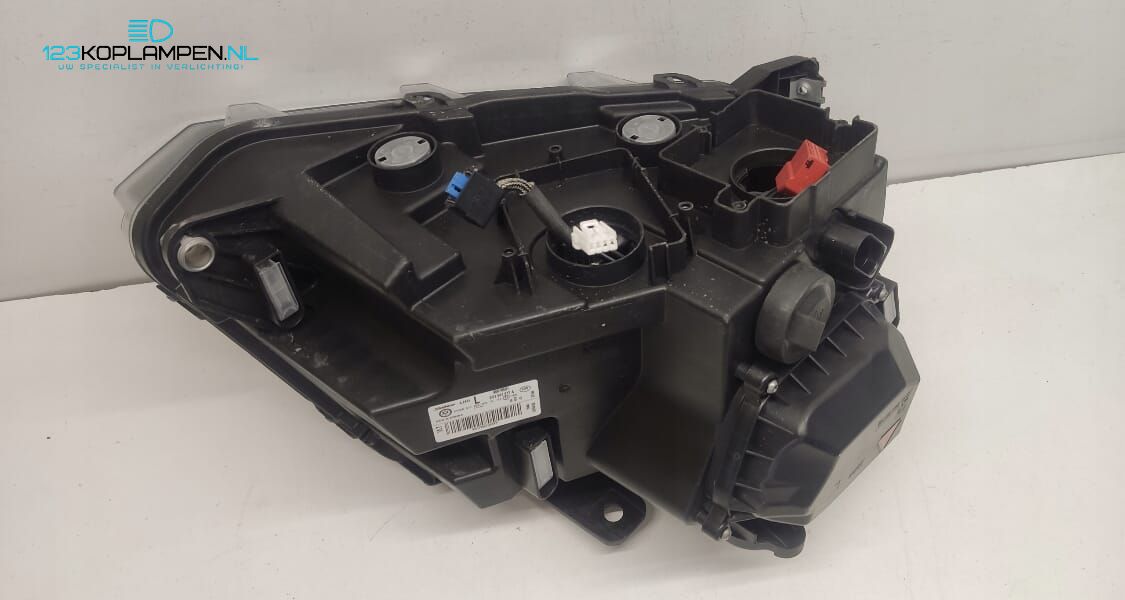 VW Volkswagen Amarok Led 2H1 Xenon koplamp links headlight left and right usado en Menorca foto 4