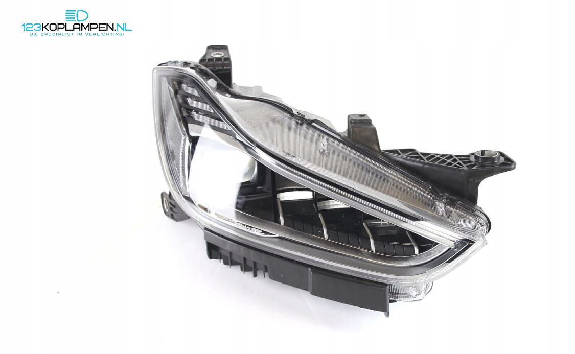 Maserati Ghibli Full Led koplamp links rechts headlight left and right usado en Menorca foto 5