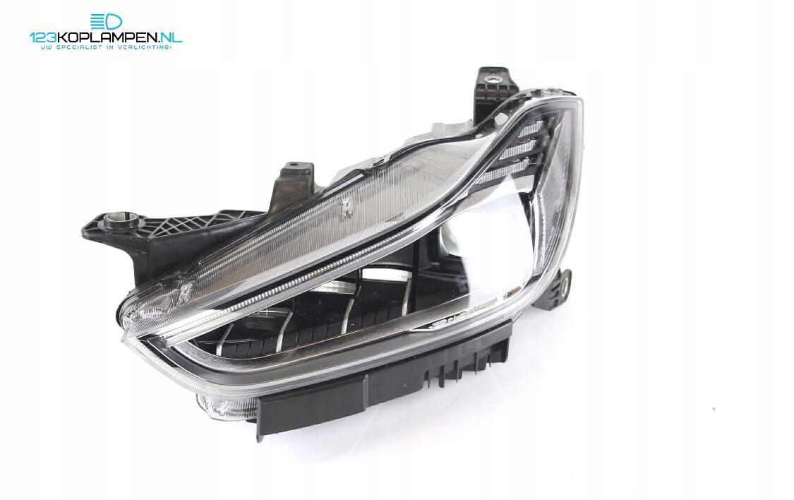 Maserati Ghibli Full Led koplamp links rechts headlight left and right usado en Menorca foto 2