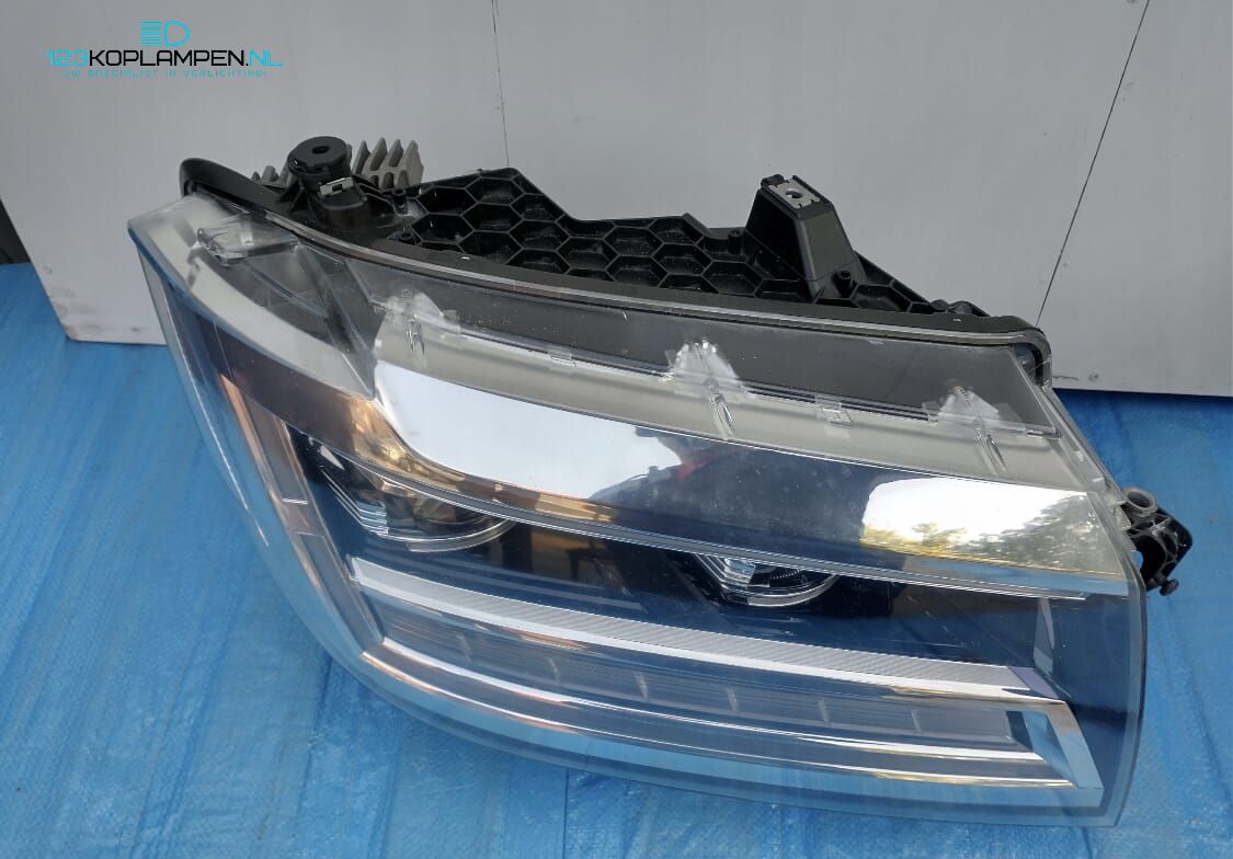 Man TGE Full Led koplamp + adapter / omvormkabel / plug and play! headlight left and right usado en Menorca foto 7