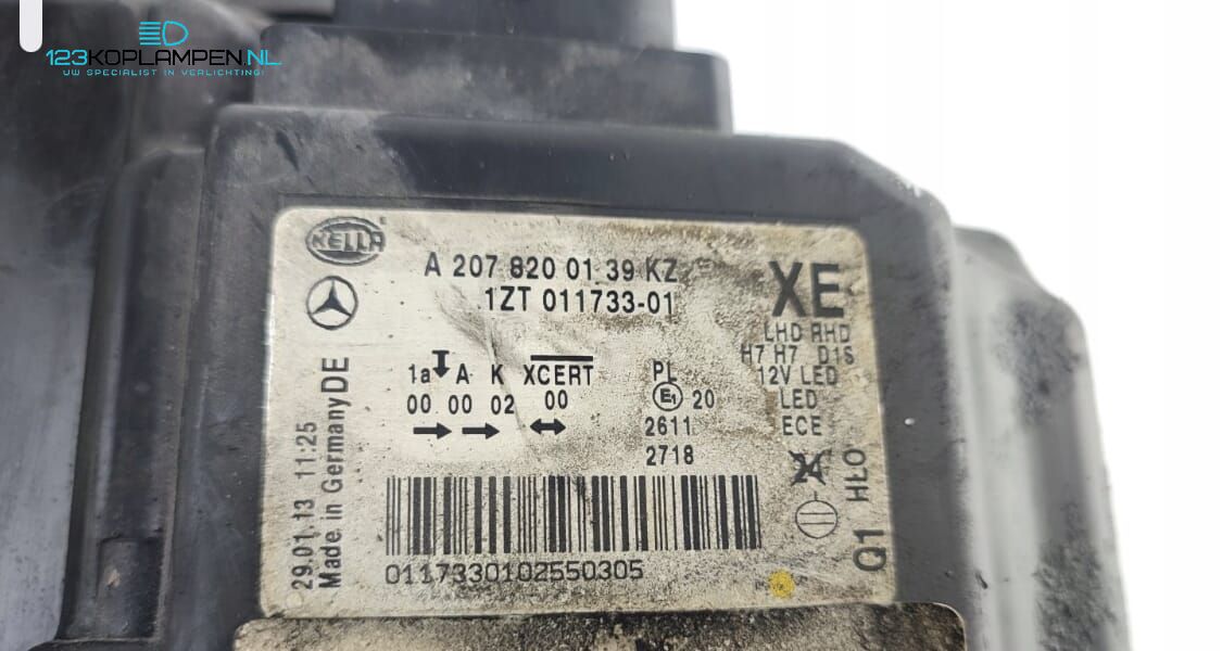 Mercedes E Clase W207 Bi Xenon Koplamp links headlight left and right usado en Menorca foto 3