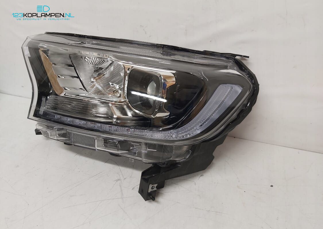 Ford Ranger Raptor Facelift Full Led Koplamp links headlight left and right usado en Menorca foto 3