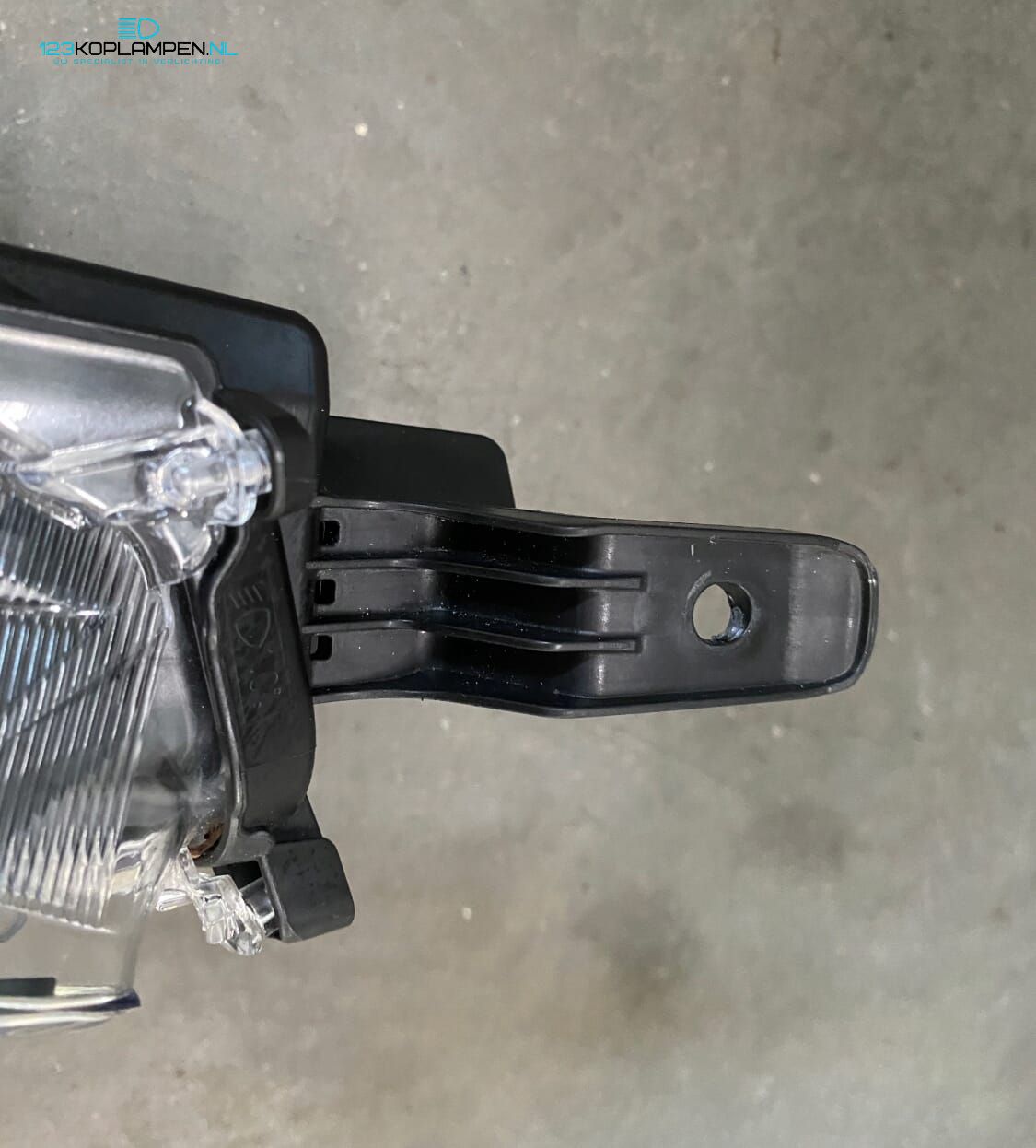 Toyota Yaris Cross koplamp links rechts headlight left and right usado en Menorca foto 13
