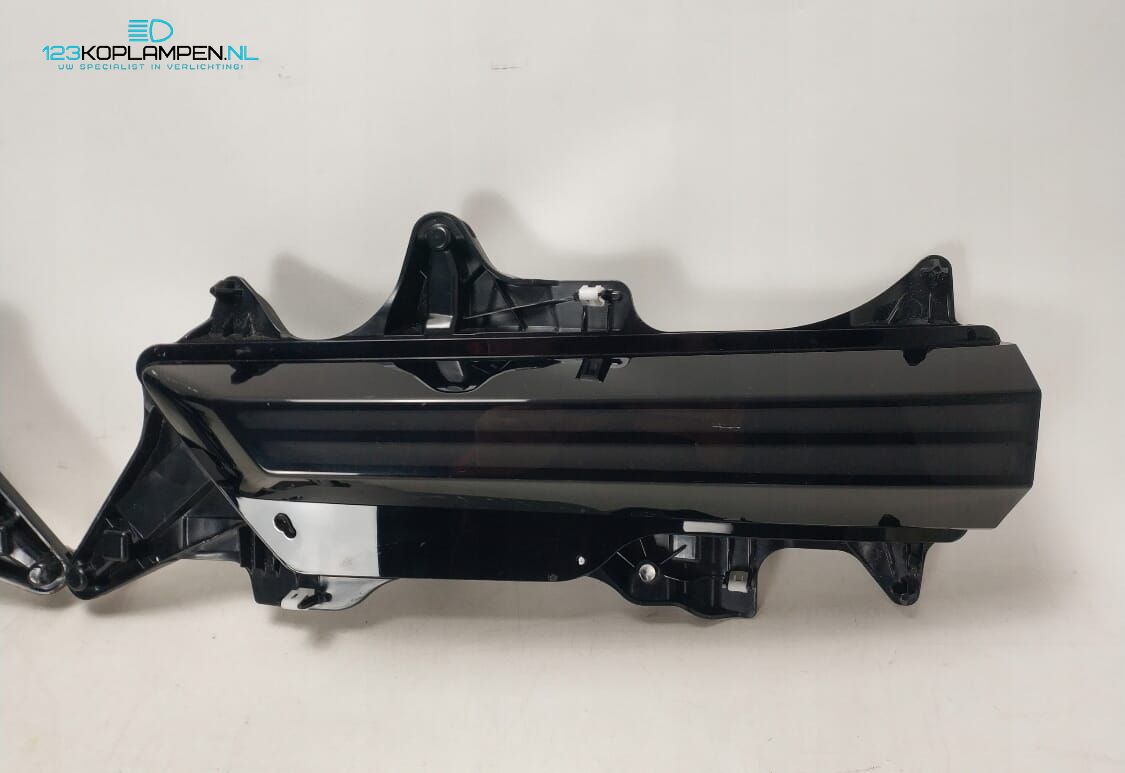 BMW XM G09 Led achterlicht links rechts tail light left and right usado en Menorca foto 3