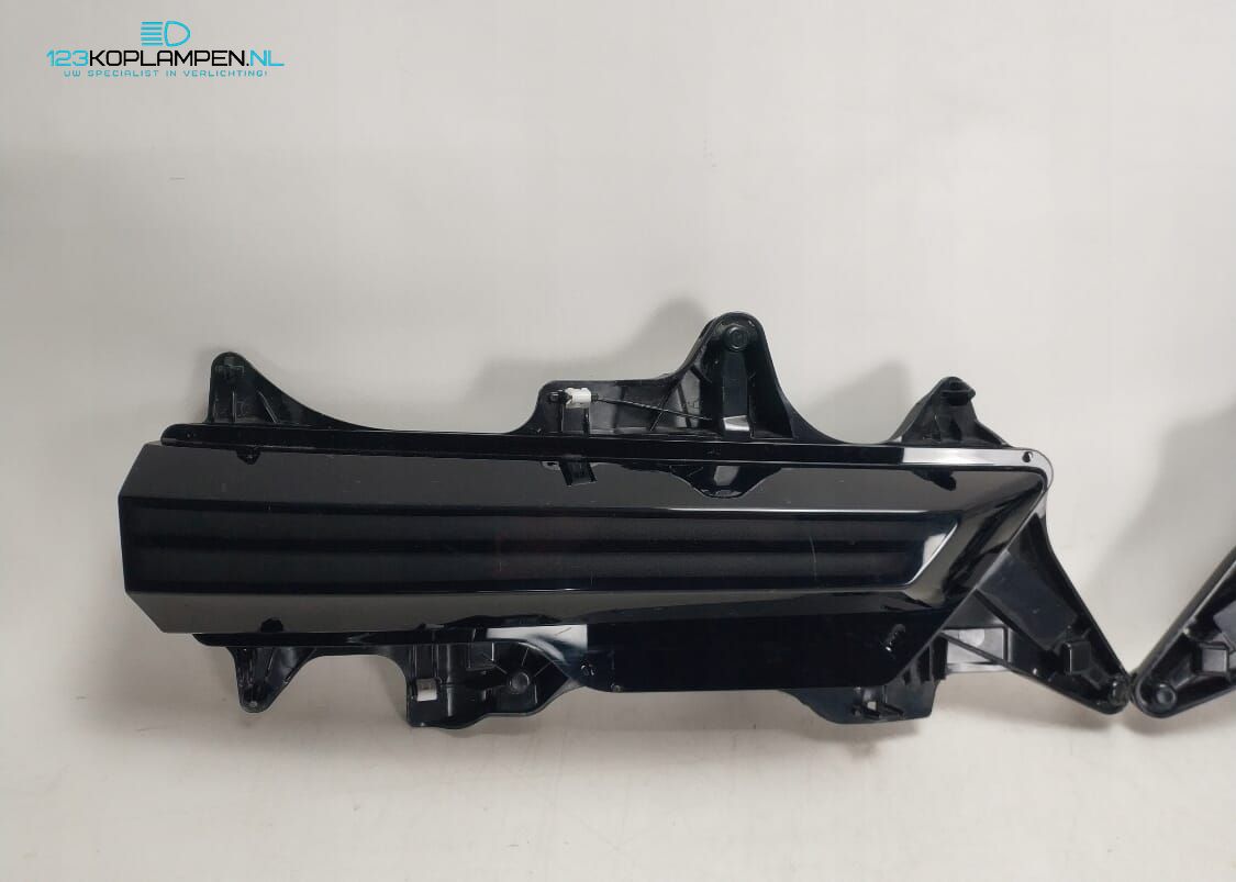 BMW XM G09 Led achterlicht links rechts tail light left and right usado en Menorca foto 2