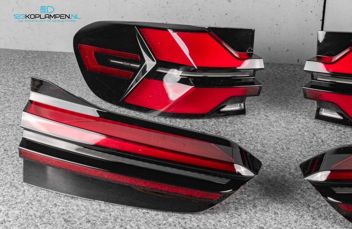BMW X5 G05 F95 Facelift LCI Led achterlichten set achterlicht links rechts tail light left and right usado en Menorca foto 4