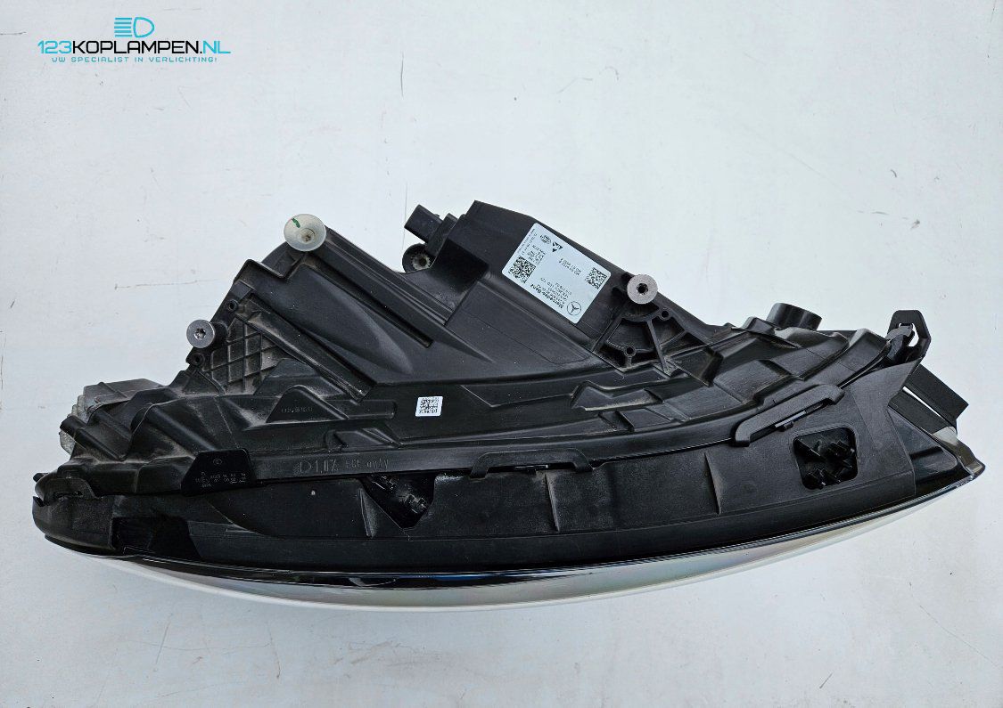 Mercedes EQA EQB X243 Full Led Koplamp rechts headlight left and right usado en Menorca foto 4