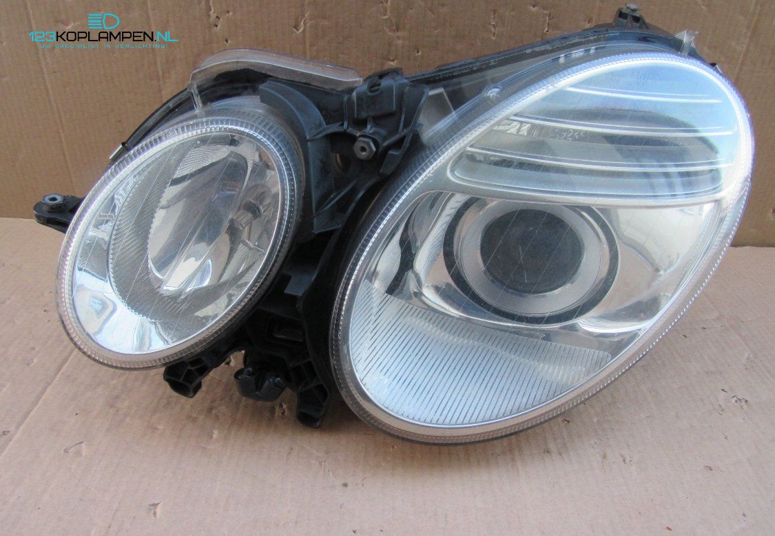 Mercedes E Clase W211 Facelift Bi Xenon Koplamp links rechts headlight left and right usado en Menorca foto 6