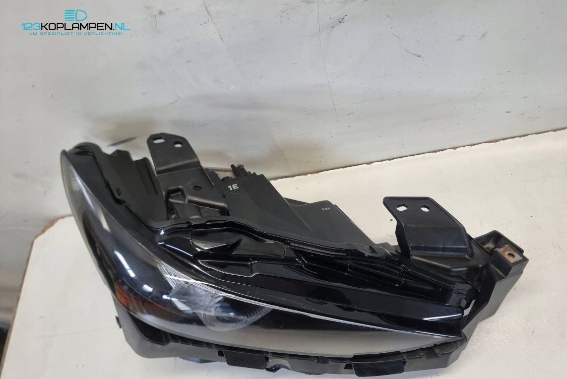 Mazda 3 BP 9 PIN Full Led koplamp rechts headlight left and right usado en Menorca foto 3