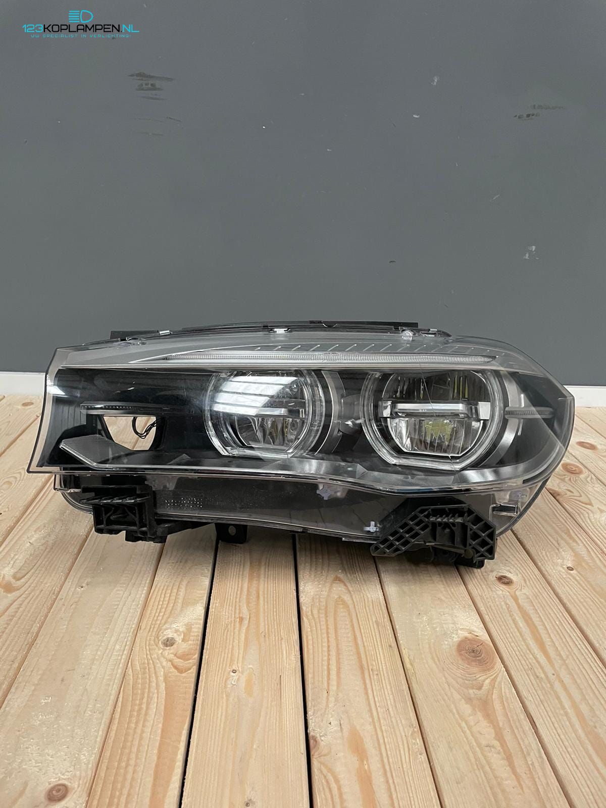 BMW X5 X6 F15 F16 Adaptive LED koplamp koplampen links rechts headlight left and right usado en Menorca foto 8