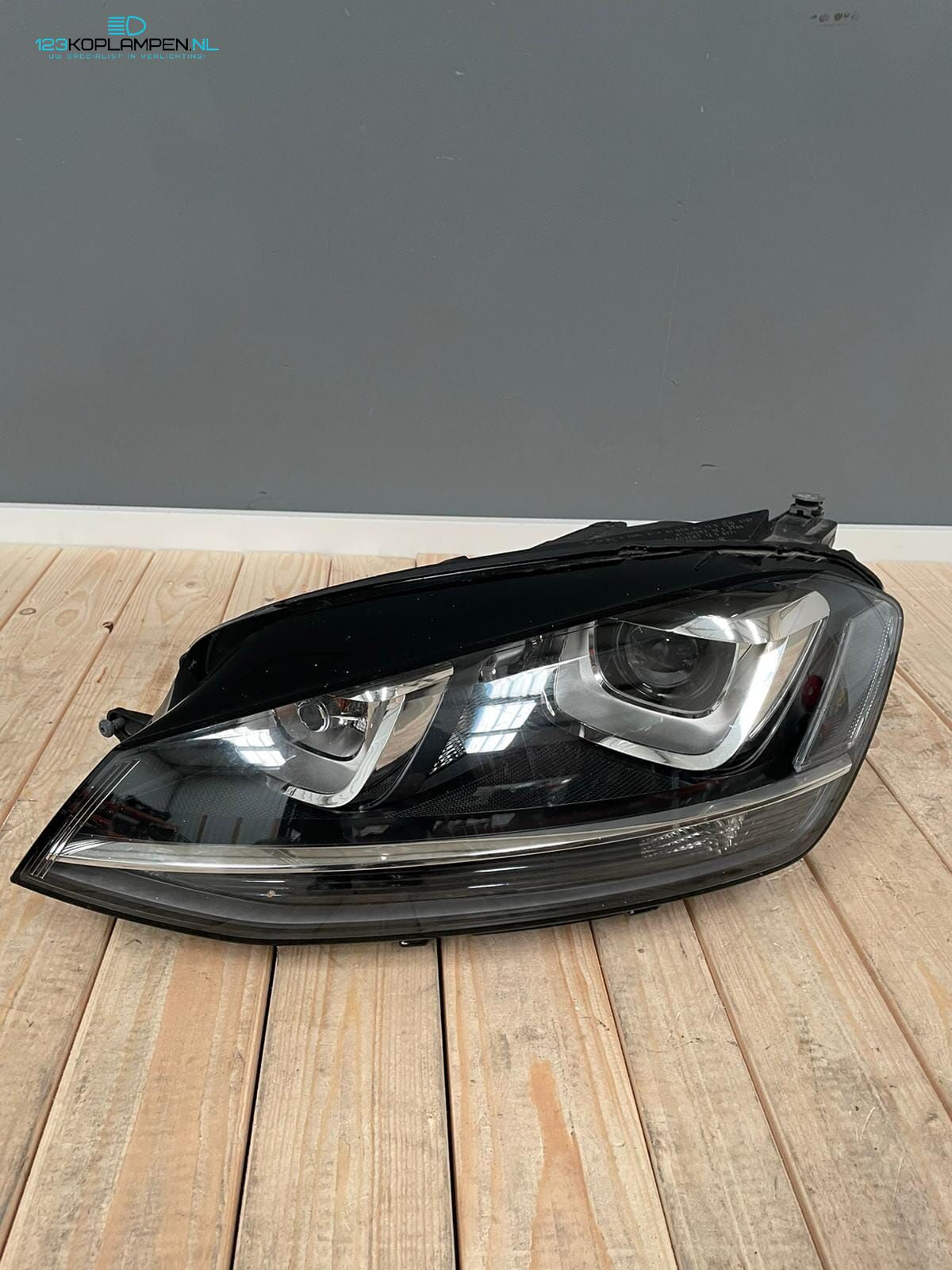 VW Volkswagen Golf 7 Xenon koplamp links headlight left and right usado en Menorca